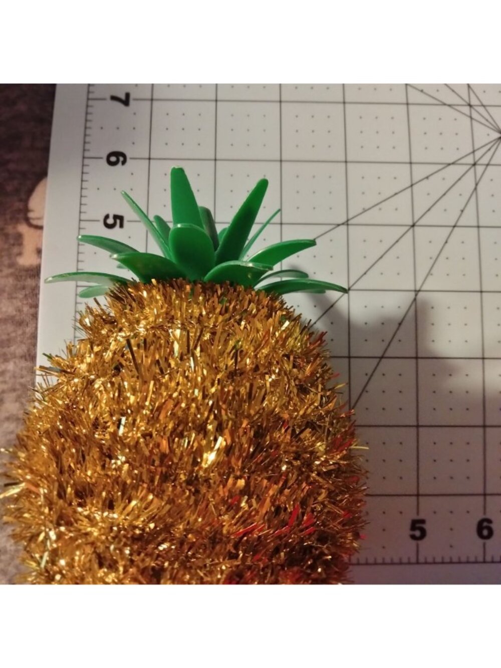 Tinsel Pineapple Decoration Gold Green Tropical Party Decoration Luau Tiki Lot 3 - Picture 7 of 9